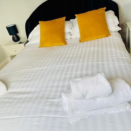 Tanglewood House Abergavenny With Private Parking Villa ภายนอก รูปภาพ