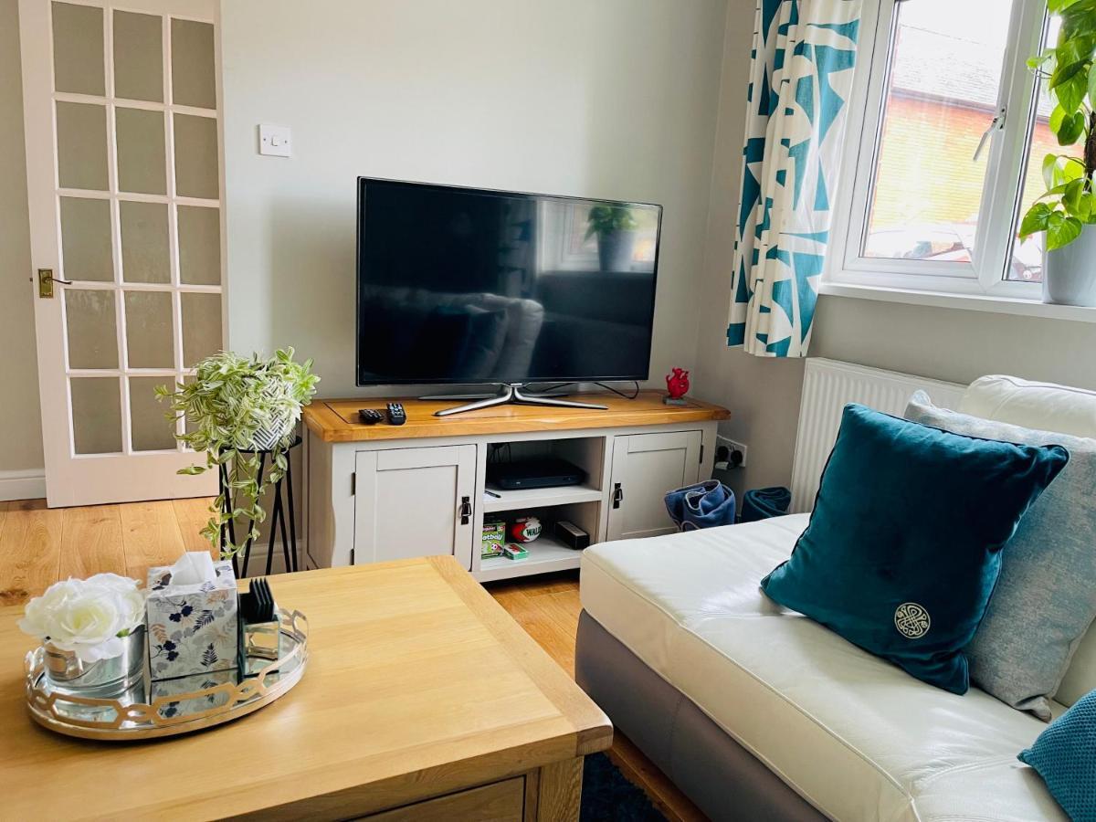 Tanglewood House Abergavenny With Private Parking Villa ภายนอก รูปภาพ